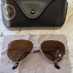 Ray-Ban Gold Frame Aviator Sunglasses